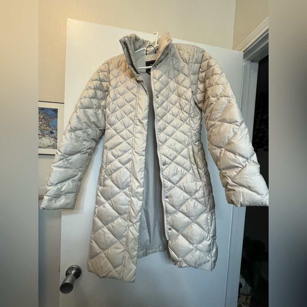 The North Face White/Silver Puffer Semi-Long Winter Coat | Size XS